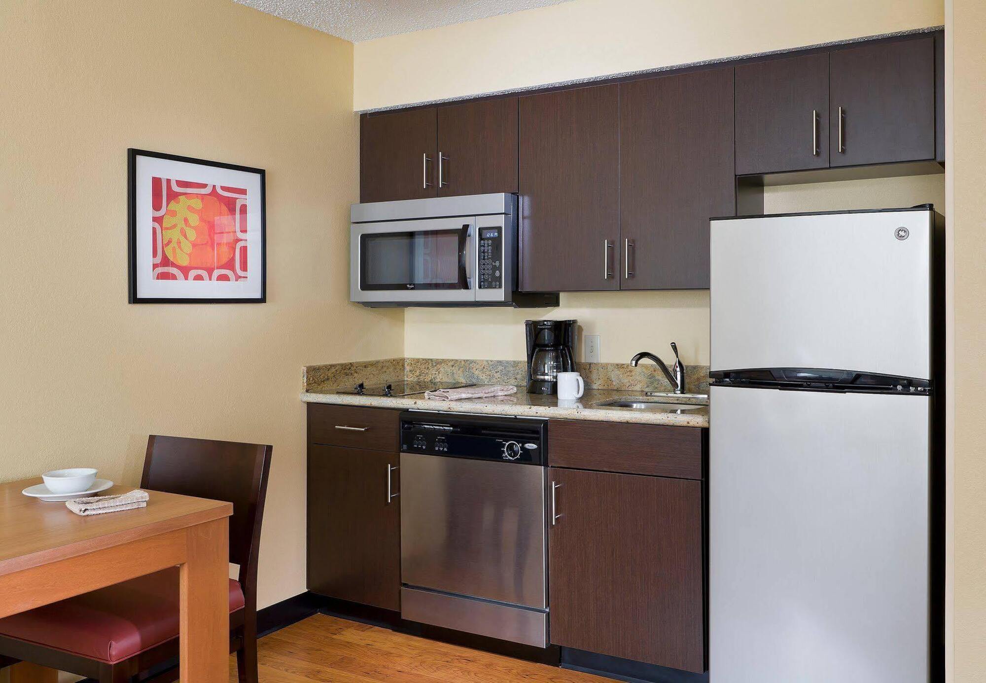 Towneplace By Marriott Dallas